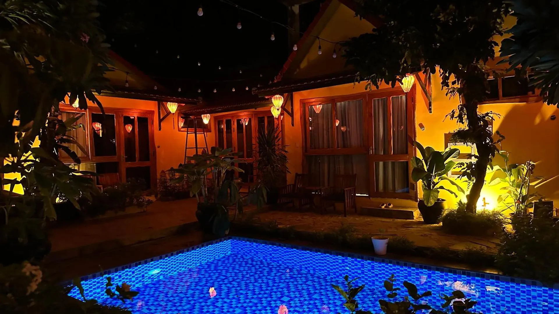 La Belle An Bang Seaside Hideaway Hotel Hoi An 3*,